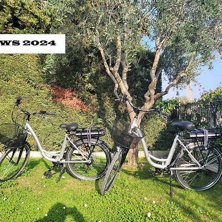 Garda View - Nuovo Appartamento Con Solarium Vista Lago Extérieur photo