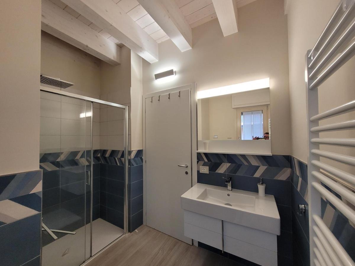 Garda View - Nuovo Appartamento Con Solarium Vista Lago Extérieur photo