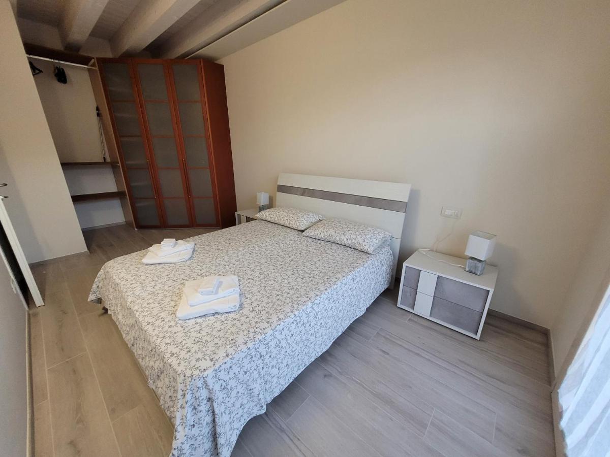 Garda View - Nuovo Appartamento Con Solarium Vista Lago Extérieur photo